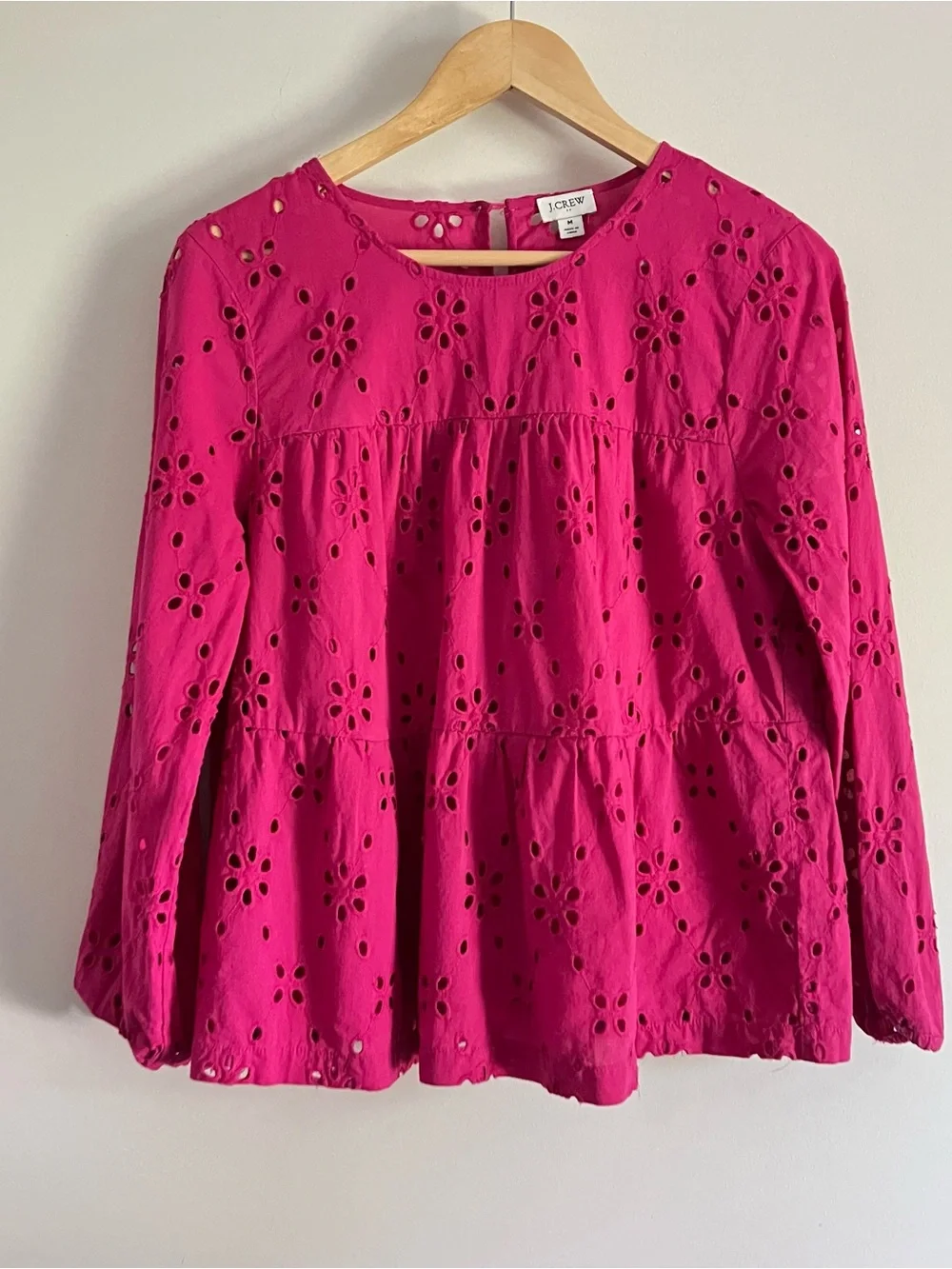 J.Crew eyelet tiered popover pink top Womens Size medium Preppy